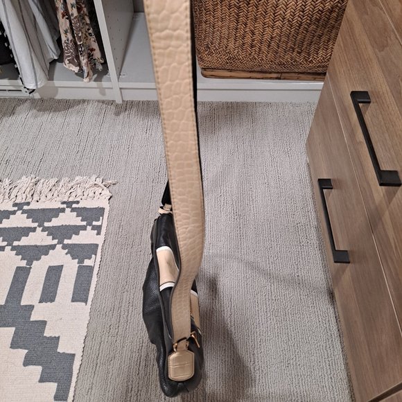 Marc by Marc Jacobs Leather Crossbody Purse - Picture 7 of 10